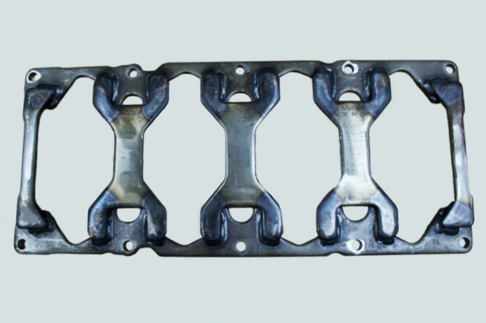 фото усилитель блока цилиндров (рамка жесткости) евро 3 (isf3.8) foton 5260508 4945794 