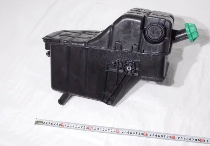 купить Бачок расширительный с дв-лем "MB"